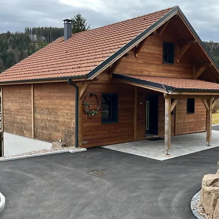 شاليه Les Primeveres 4 Etoiles *